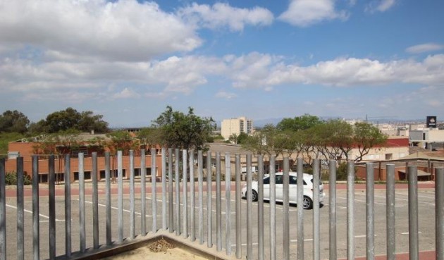 Brukt - Town House -
Guardamar del Segura - Centro