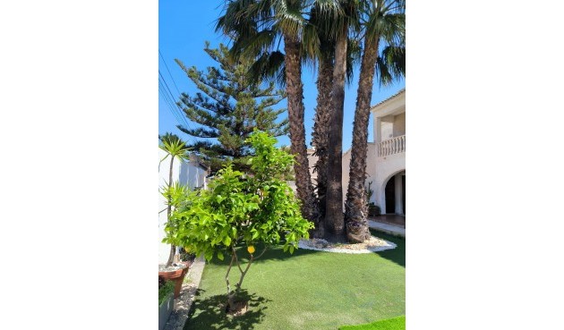 Brukt - Town House -
Orihuela Costa - Cabo Roig