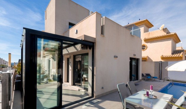 Brukt - Villa -
Torrevieja - Aguas Nuevas 2