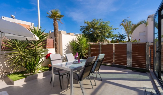 Brukt - Villa -
Torrevieja - Aguas Nuevas 2