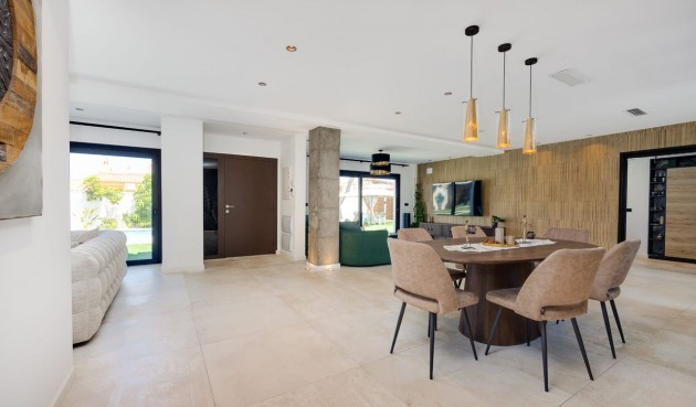 Brukt - Villa -
Torrevieja - Costa Blanca