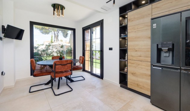 Brukt - Villa -
Torrevieja - Costa Blanca