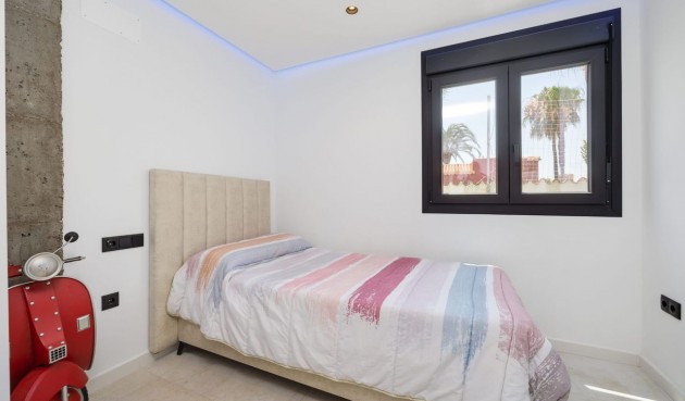 Brukt - Villa -
Torrevieja - Costa Blanca