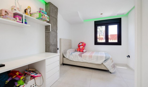 Brukt - Villa -
Torrevieja - Costa Blanca