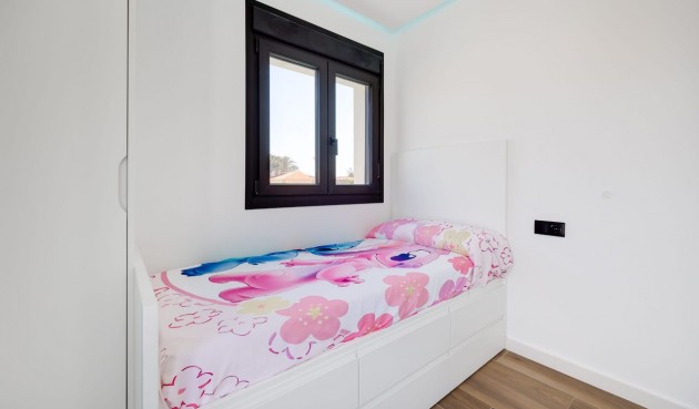 Brukt - Villa -
Torrevieja - Costa Blanca