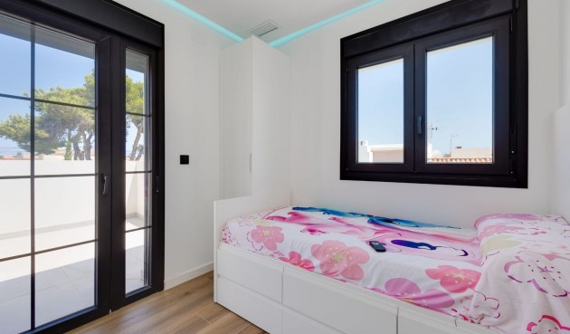 Brukt - Villa -
Torrevieja - Costa Blanca