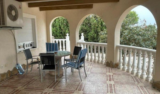 Reventa - Villa -
Daya Vieja - Costa Blanca