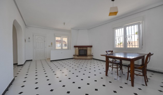 Reventa - Villa -
Torrevieja - La Siesta - El Salado - Torreta