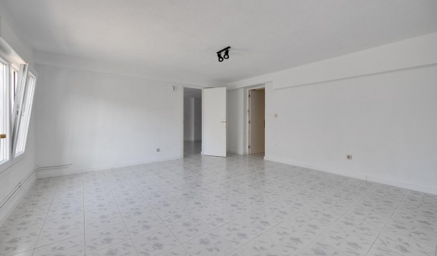 Reventa - Villa -
Torrevieja - La Siesta - El Salado - Torreta