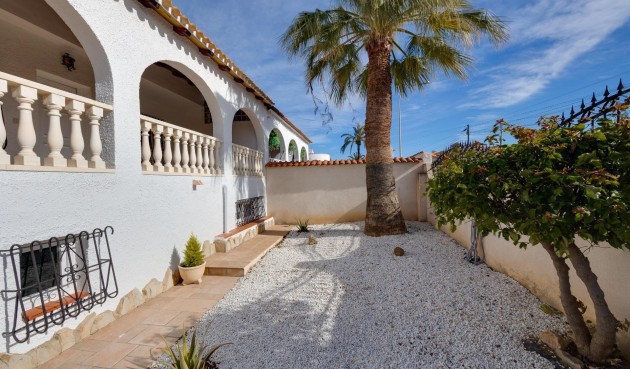 Reventa - Villa -
Torrevieja - La Siesta - El Salado - Torreta