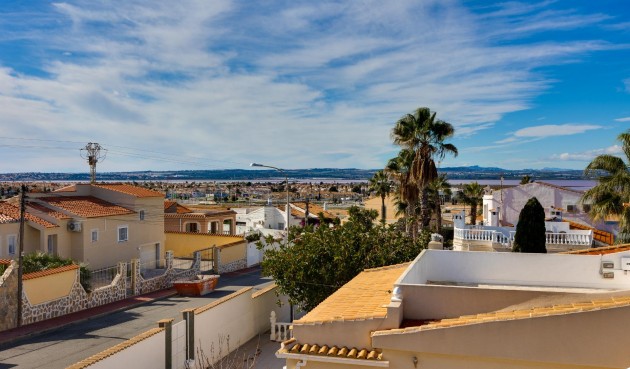 Reventa - Villa -
Torrevieja - La Siesta - El Salado - Torreta