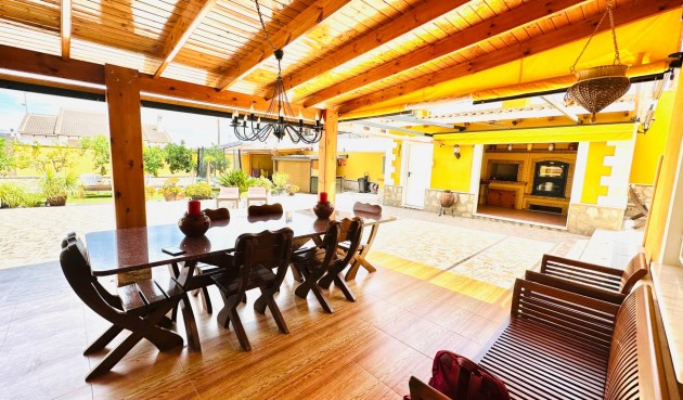 Brukt - Villa -
Orihuela - Urb. Montepinar