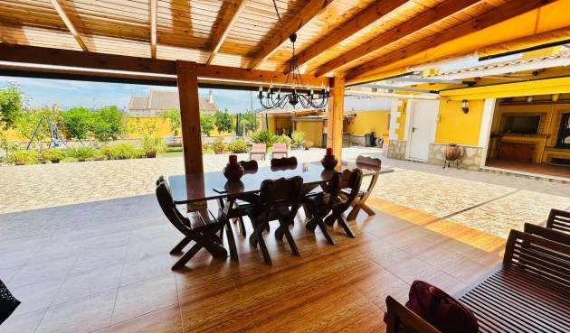 Brukt - Villa -
Orihuela - Urb. Montepinar