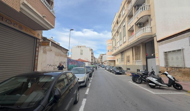 Reventa - Apartment -
Torrevieja