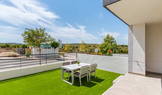 Återförsäljning - Apartment -
San Miguel de Salinas - Inland