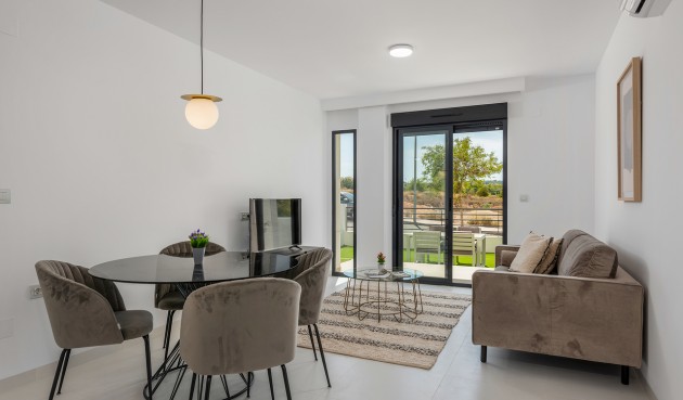 Återförsäljning - Apartment -
San Miguel de Salinas - Inland