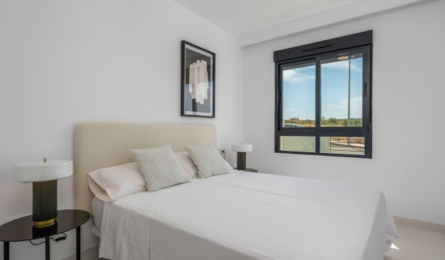 Återförsäljning - Apartment -
San Miguel de Salinas - Inland