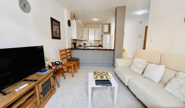 Återförsäljning - Apartment -
San Miguel de Salinas - Inland