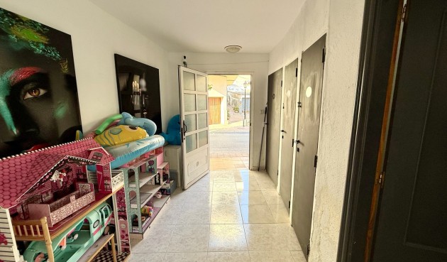 Återförsäljning - Apartment -
San Miguel de Salinas - Inland