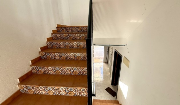 Återförsäljning - Apartment -
San Miguel de Salinas - Inland