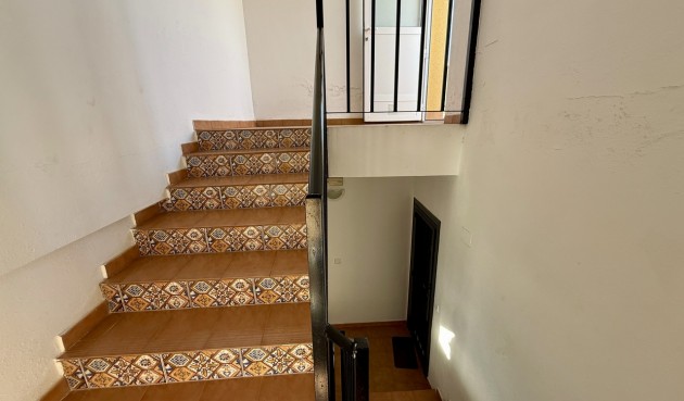 Återförsäljning - Apartment -
San Miguel de Salinas - Inland