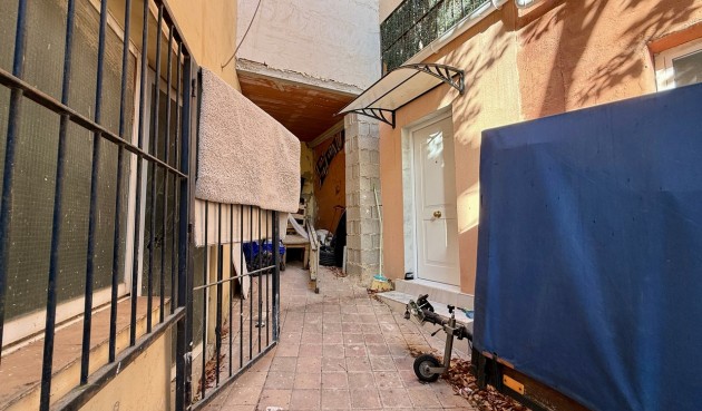 Återförsäljning - Apartment -
San Miguel de Salinas - Inland