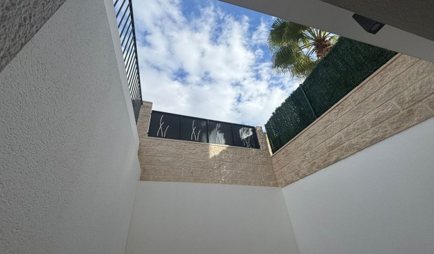 Brukt - Villa -
Ciudad Quesada - Costa Blanca