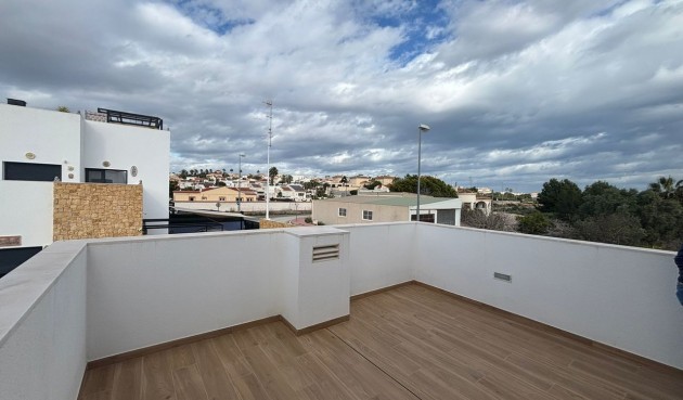 Brukt - Villa -
Ciudad Quesada - Costa Blanca