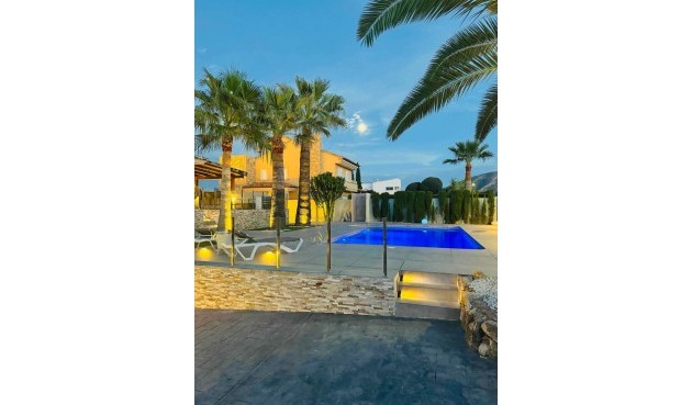 Brukt - Villa -
Alfas del Pí - Costa Blanca