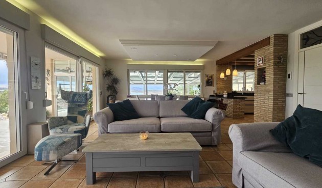 Återförsäljning - Villa -
Torremendo - Costa Blanca