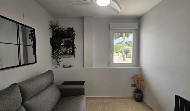 Återförsäljning - Villa -
Torremendo - Costa Blanca