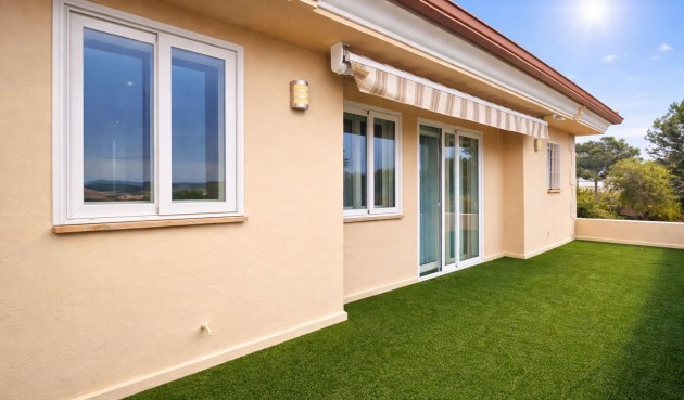 Återförsäljning - Villa -
Torremendo - Costa Blanca