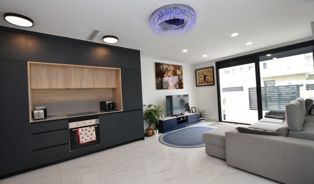 Brukt - Villa -
Los Montesinos - Costa Blanca