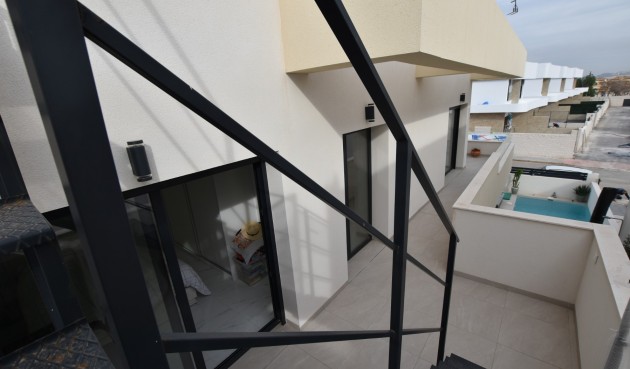 Brukt - Villa -
Los Montesinos - Costa Blanca