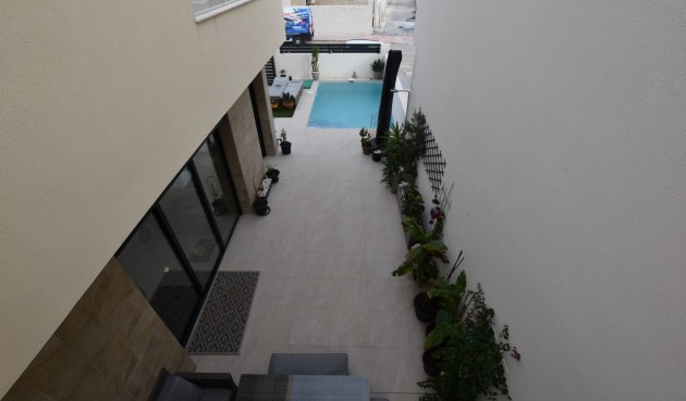 Brukt - Villa -
Los Montesinos - Costa Blanca