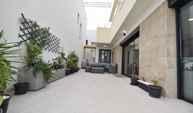 Brukt - Villa -
Los Montesinos - Costa Blanca