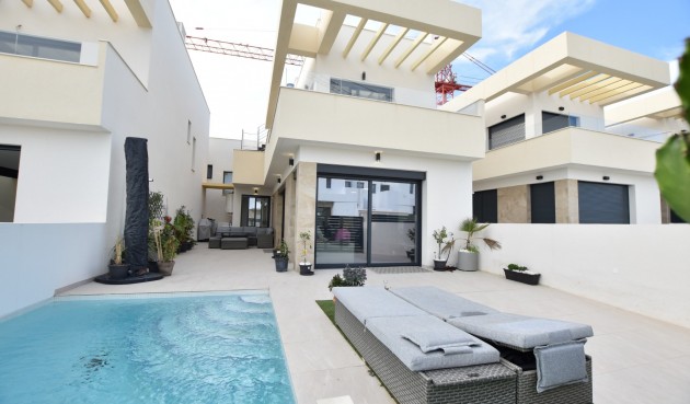 Brukt - Villa -
Los Montesinos - Costa Blanca