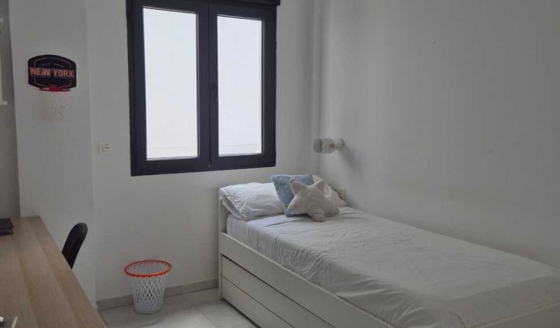 Återförsäljning - Villa -
Bigastro - Costa Blanca