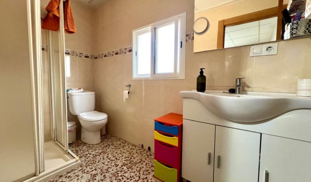 Återförsäljning - Villa -
Monóvar/Monóver - Inland