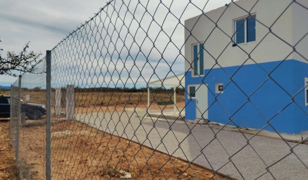 Återförsäljning - Villa -
Pinoso - Inland