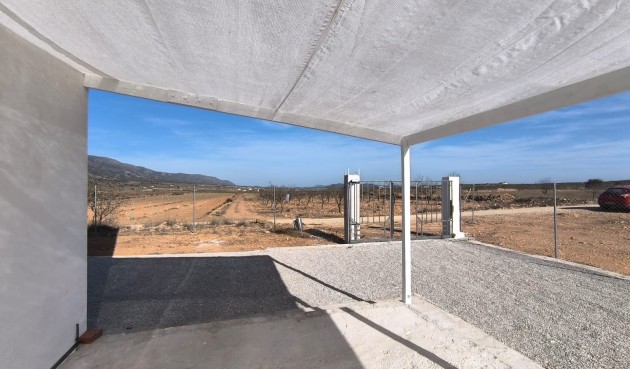 Återförsäljning - Villa -
Pinoso - Inland