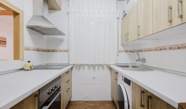 Återförsäljning - Apartment -
Torrevieja - Costa Blanca