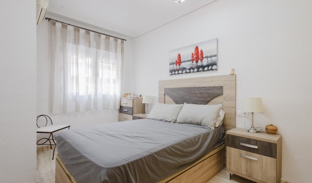 Återförsäljning - Apartment -
Torrevieja - Costa Blanca