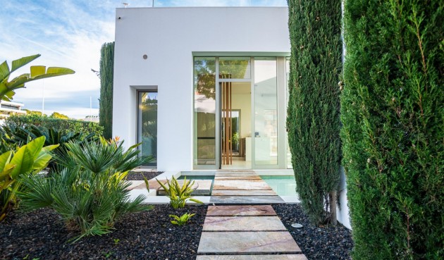 Brukt - Villa -
Orihuela Costa - Costa Blanca