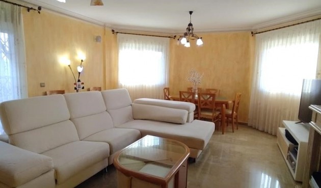 Brukt - Villa -
Orihuela - LOS DESEMPARADOS