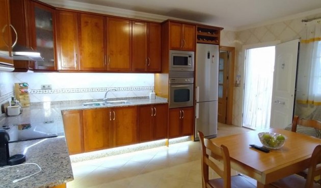 Brukt - Villa -
Orihuela - LOS DESEMPARADOS