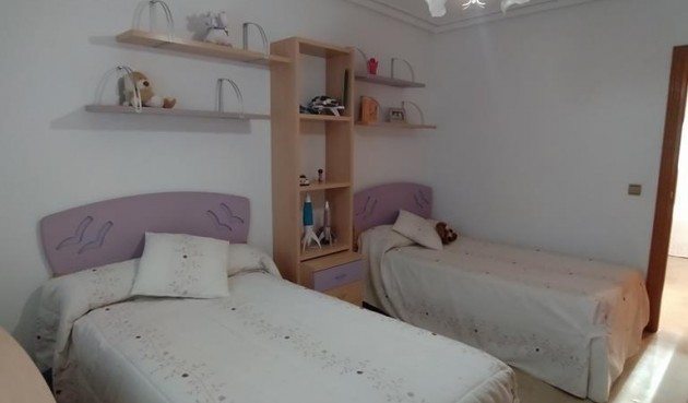 Brukt - Villa -
Orihuela - LOS DESEMPARADOS