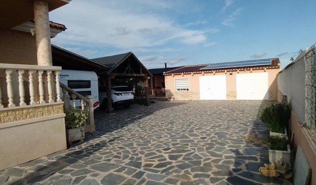 Brukt - Villa -
Orihuela - LOS DESEMPARADOS