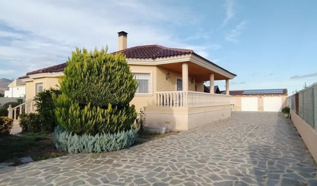 Brukt - Villa -
Orihuela - LOS DESEMPARADOS