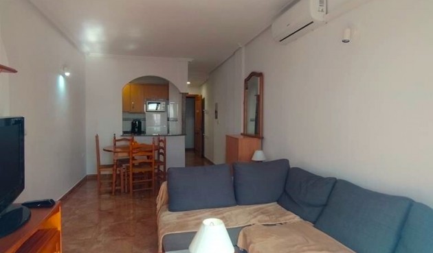 Brukt - Apartment -
Torrevieja - CASCO URBANO